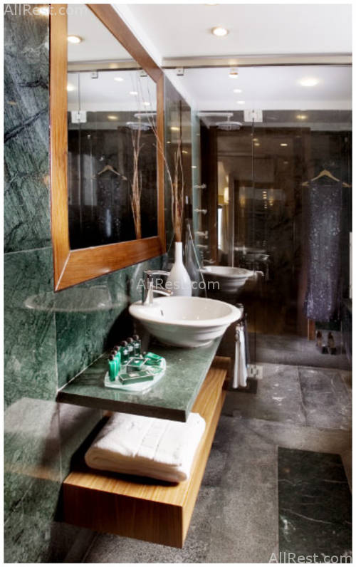 Eridanus Hotel 14